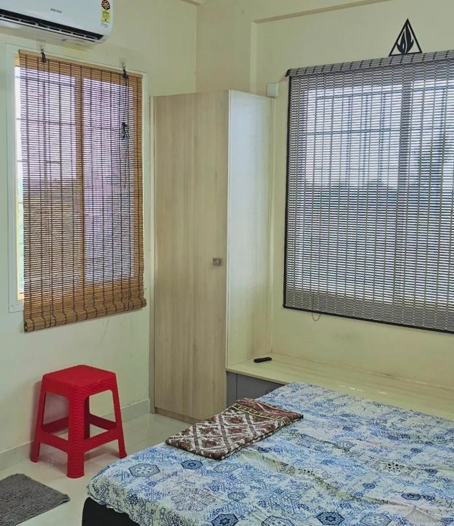 Lausdeo1 Self Checkin 2Bhk Ac Corner Flat Top Floor Thiruvananthapuram Διαμέρισμα